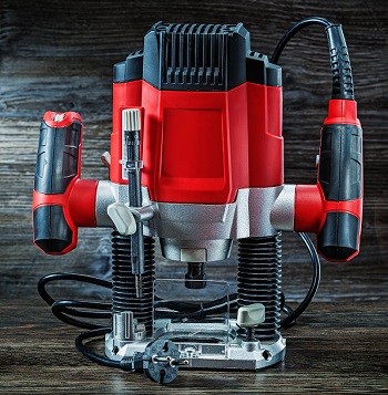 A popular plunge router